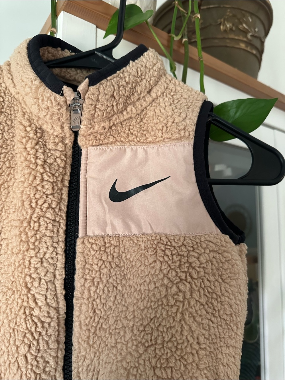 Nike Kids unisex Beige Sherpa Vest with Black Trim